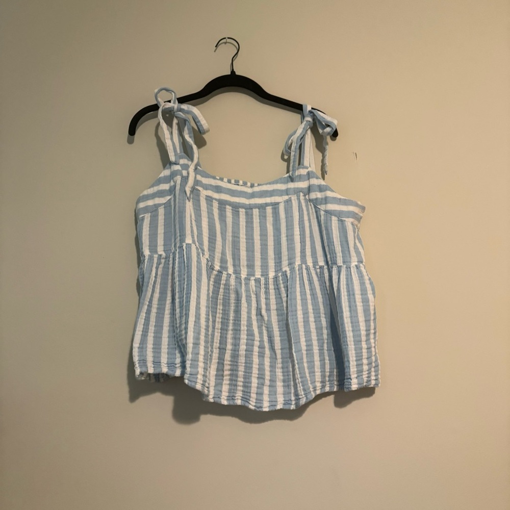 Light and Airy! Summer tank top with tie sleeves and peplum shape